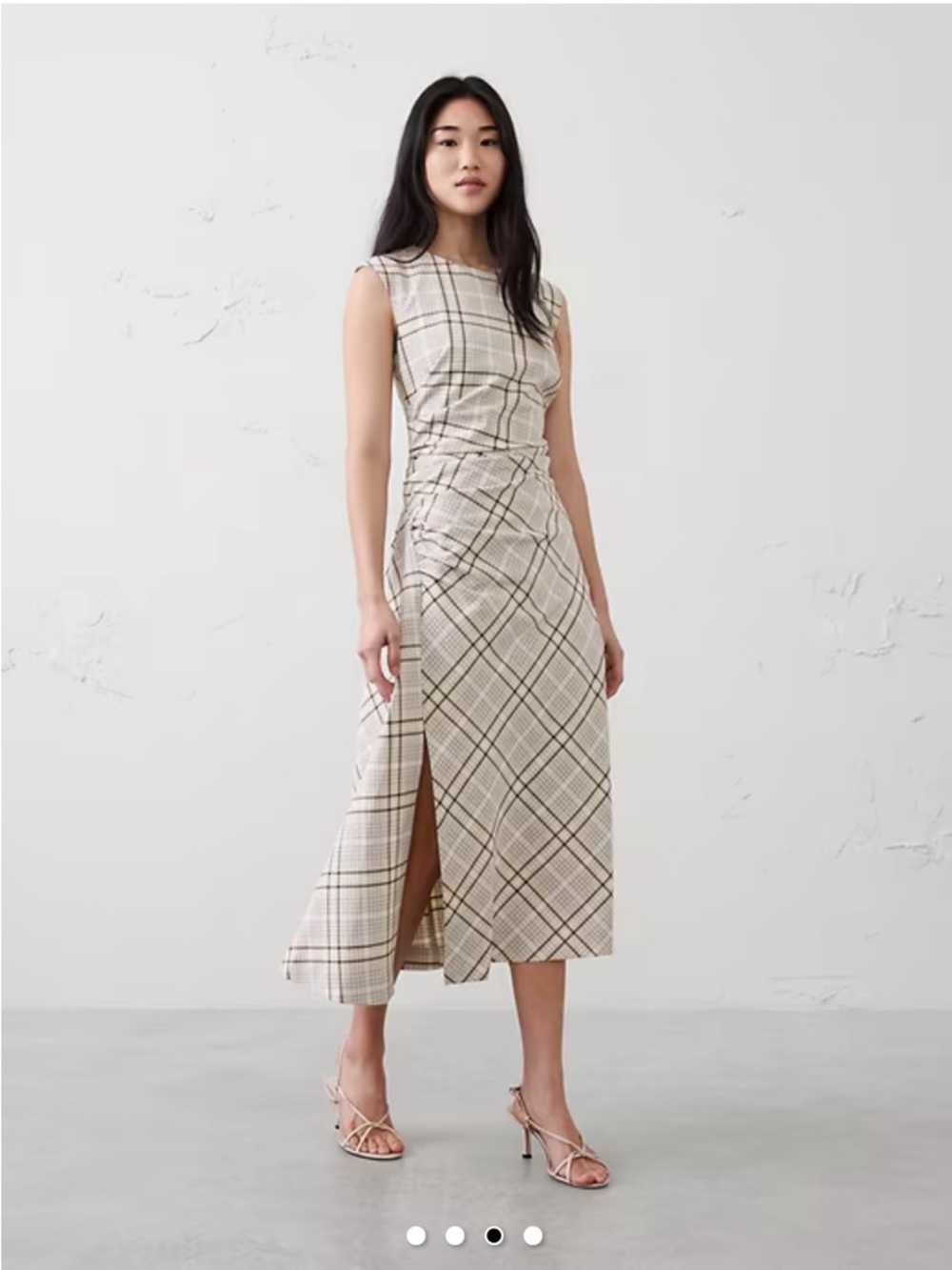 Banana Republic Beige and Black Plaid Sleeveless Midi Dress